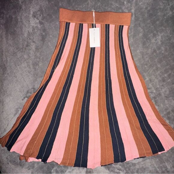 NWTs Anthropologie foxiedox Nina Sweater Midi Skirt Size Medium - Picture 3 of 13